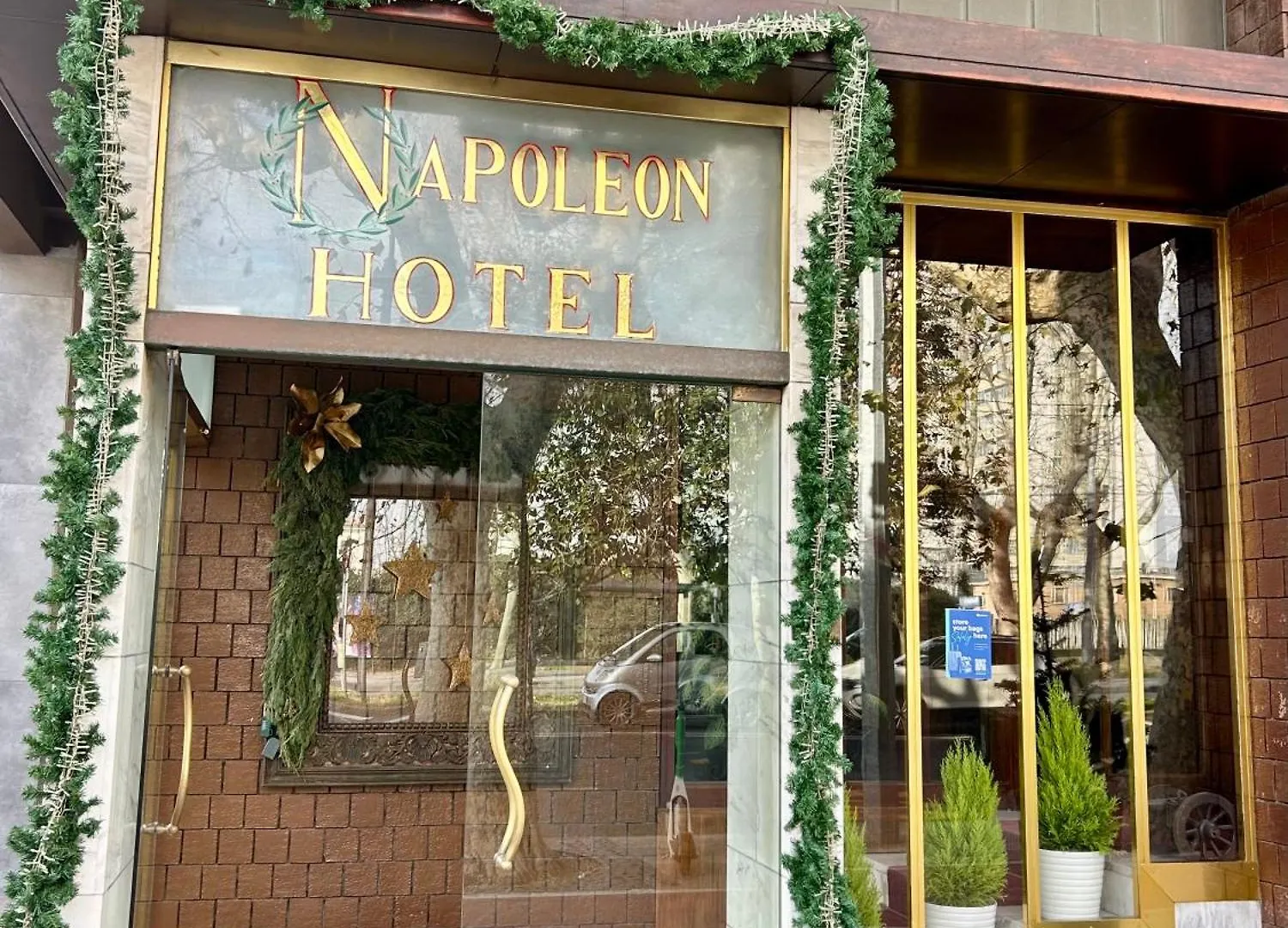 Hotel Napoleon contacts